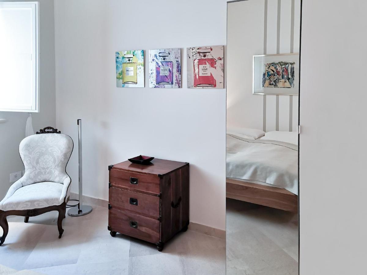 Palazzo Charlie Bed & Breakfast Lecce Ngoại thất bức ảnh